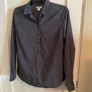 Old Navy stitch pattern grey button up